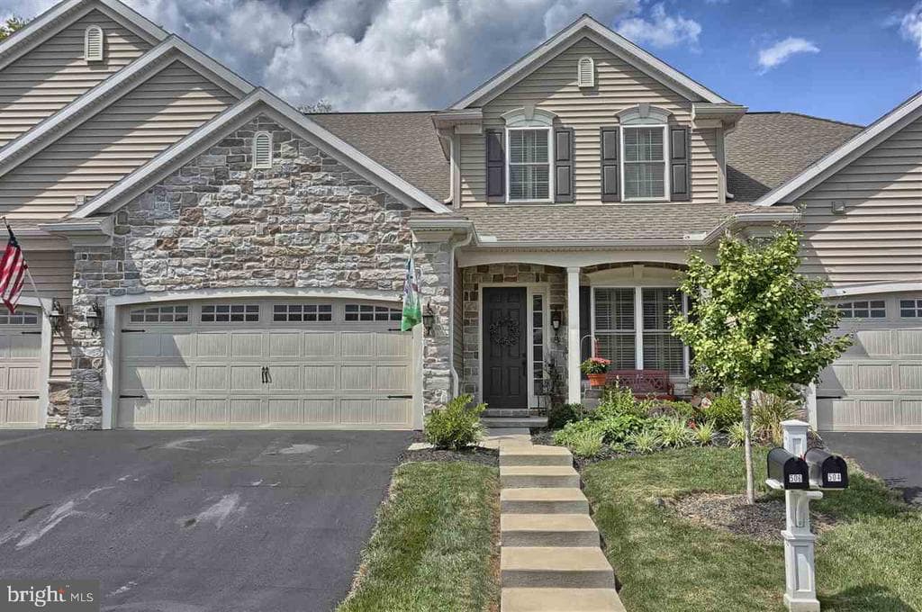 504 Lilly Lane photo 1