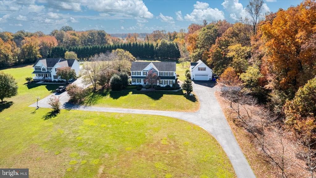 212 Upland Lane photo 1
