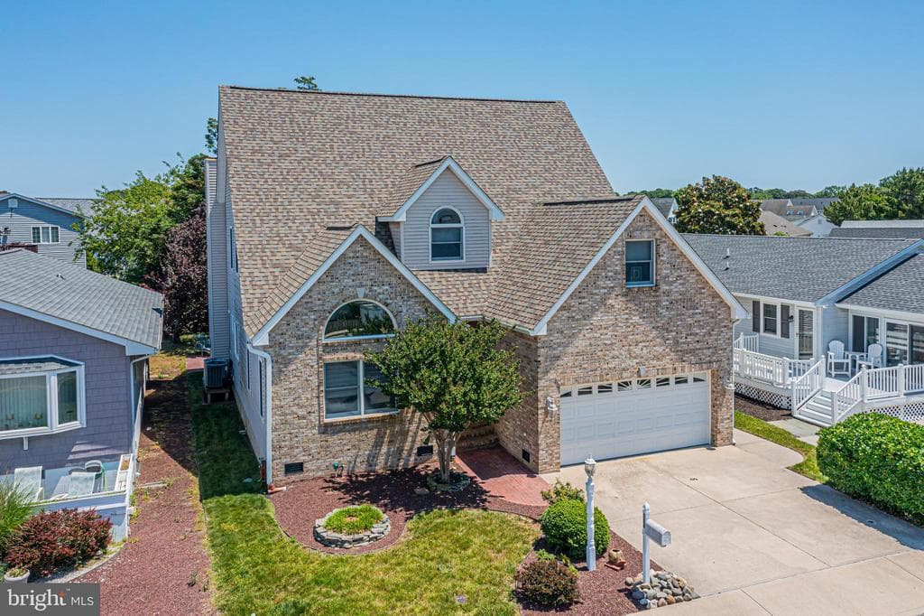 704 Twin Tree Road photo 1