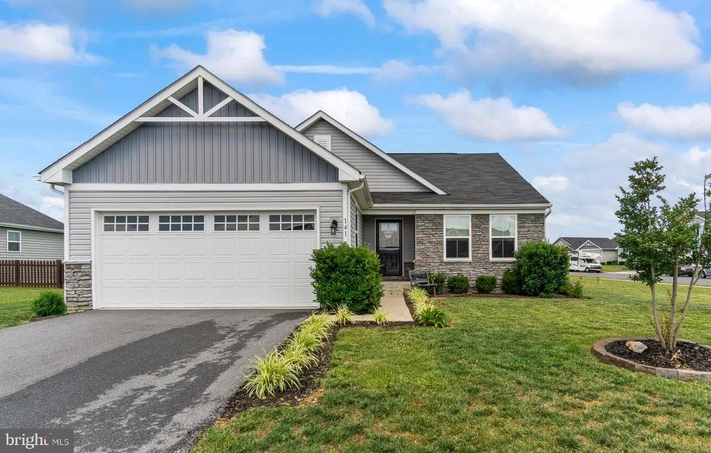 141 Norfolk Lane photo 1