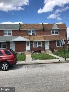 1128 E 8th Street photo 1