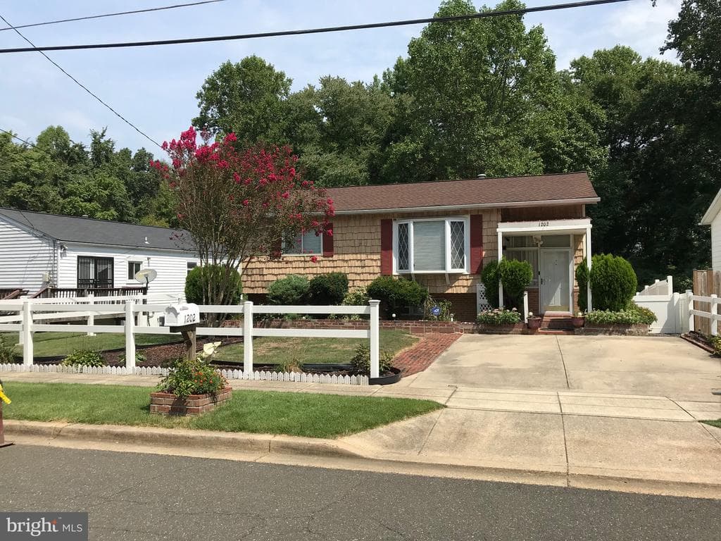 1202 Darlington Street photo 1