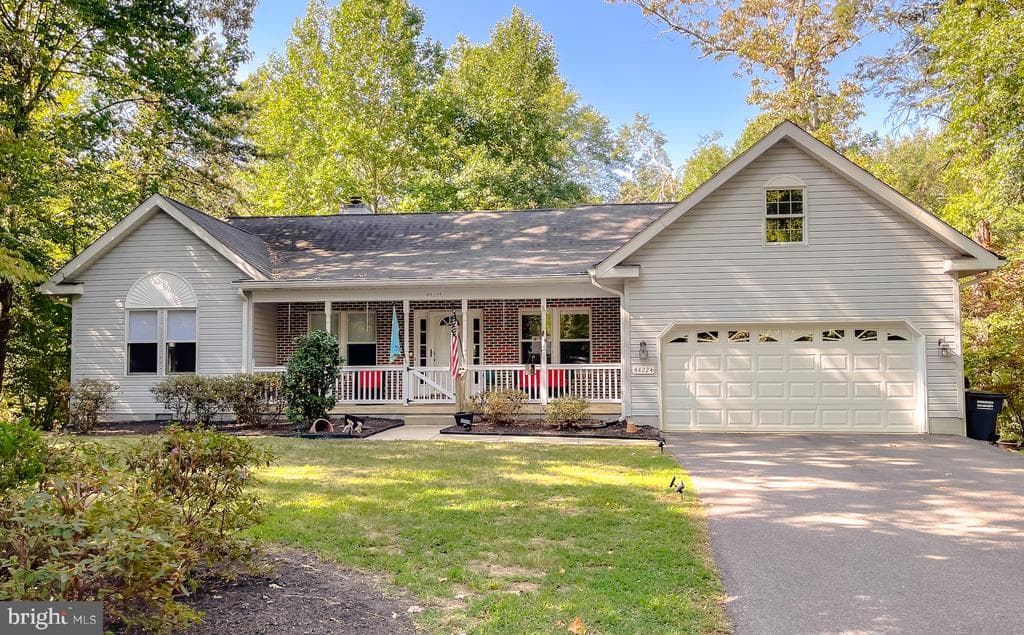 44224 Pine Creek Lane photo 1