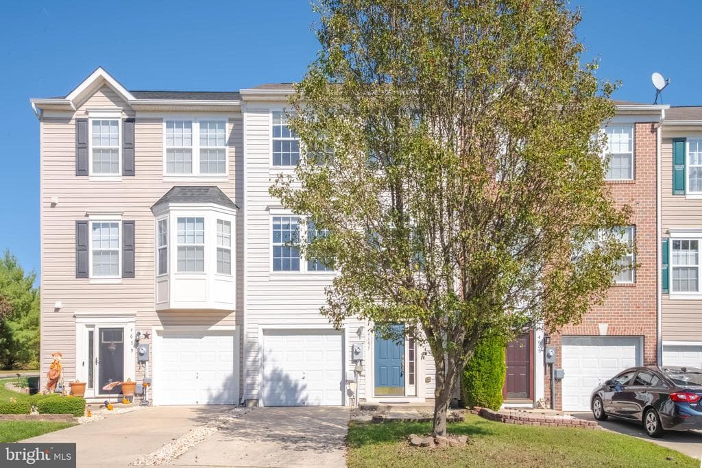 4657 Harrier Way photo 1
