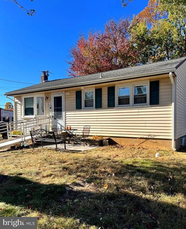 2818 Oakley Avenue photo 1