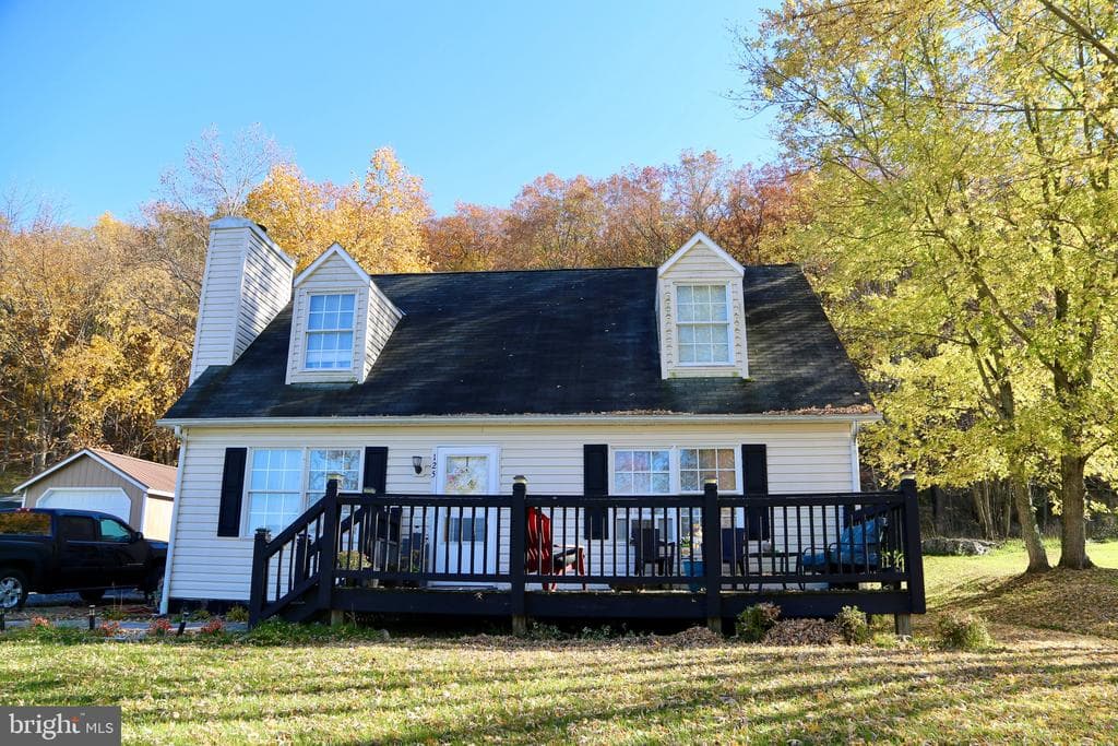 125 Isaac Street photo 1