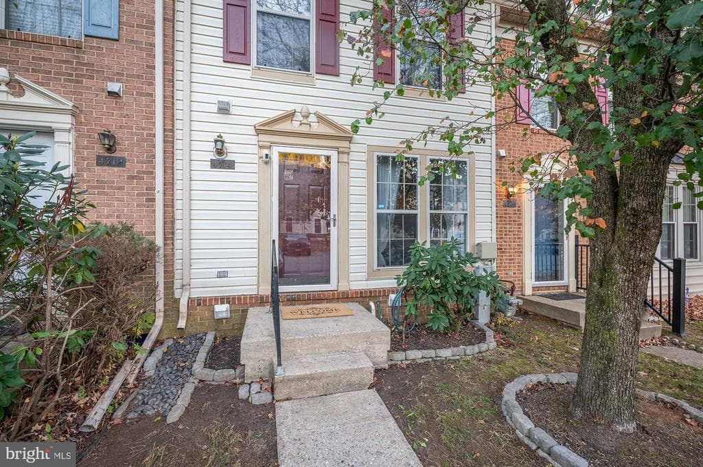 4714 Wainwright Circle photo 1