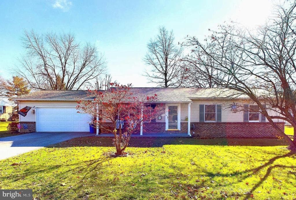 2440 Brougher Lane photo 1