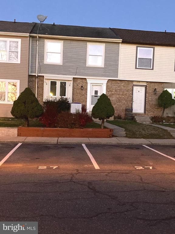 27 Mountaingate Drive photo 1