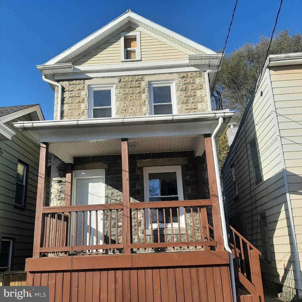 325 S Maple Avenue photo 1