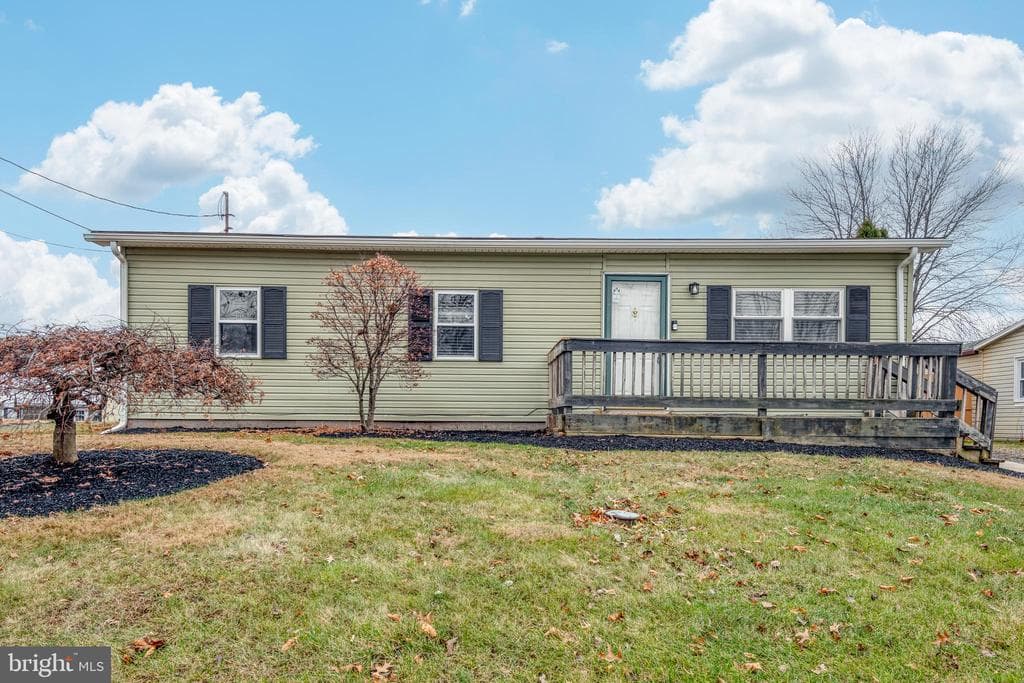 1252 Claire Drive photo 1