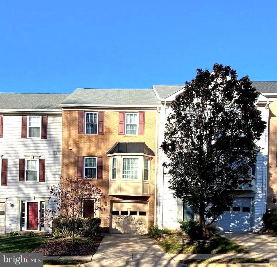 13910 Melton Place photo 1