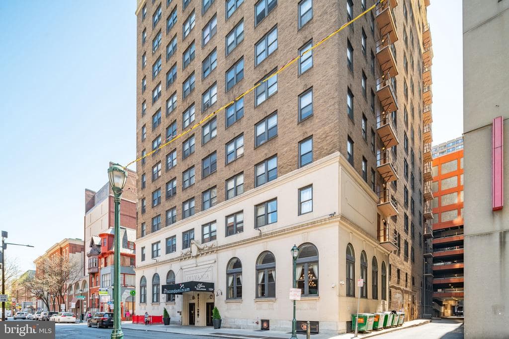 1324 Locust Street #703 photo 1