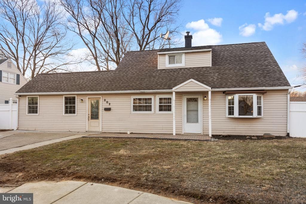 802 Fawn Street photo 1