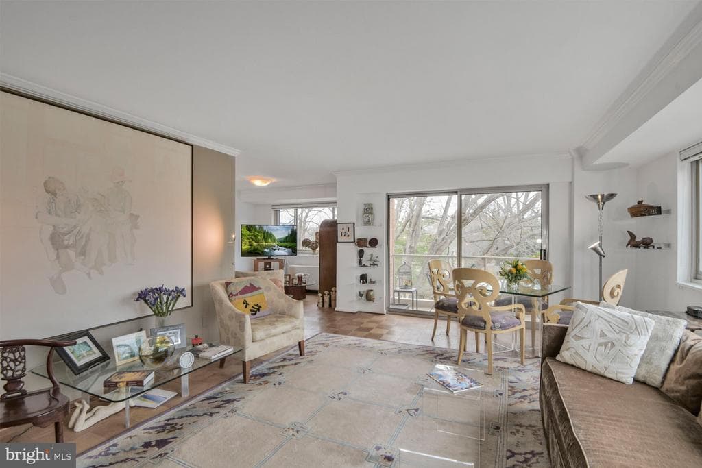 5100 Dorset Avenue #305 photo 1