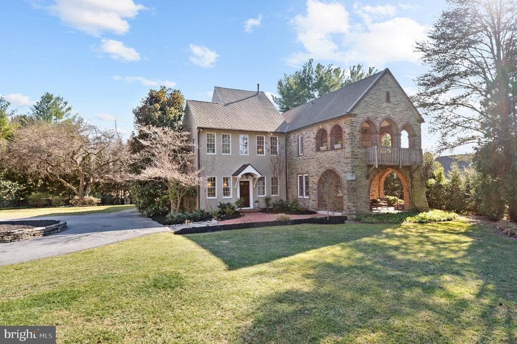 603 Foxfields Road photo 1