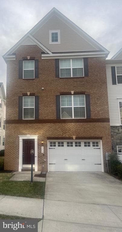 114 Gray Street photo 1
