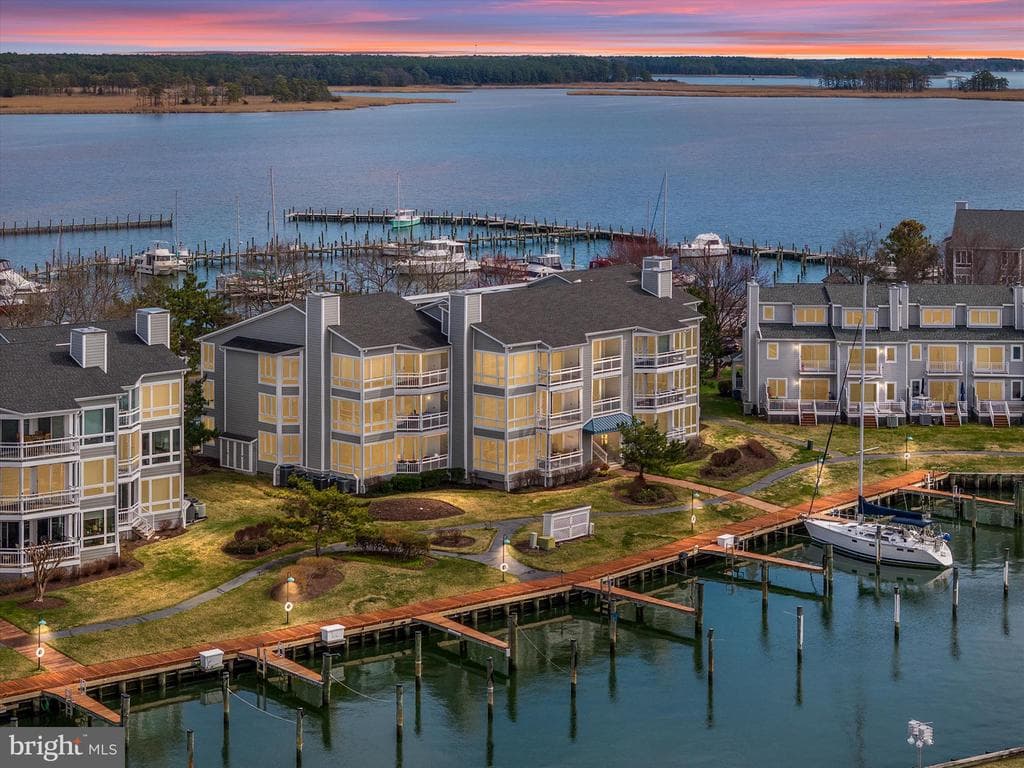 414 Oyster Cove Drive photo 1