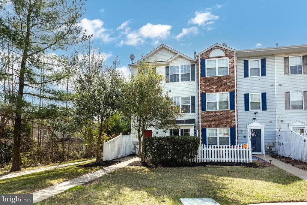9201 Leigh Choice Court #75 photo 1