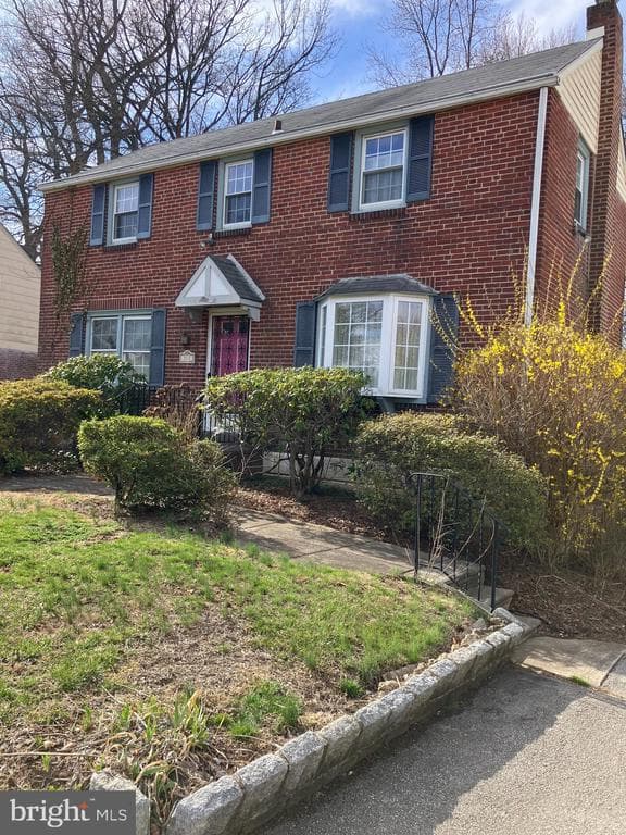 312 Twin Oaks Drive photo 1