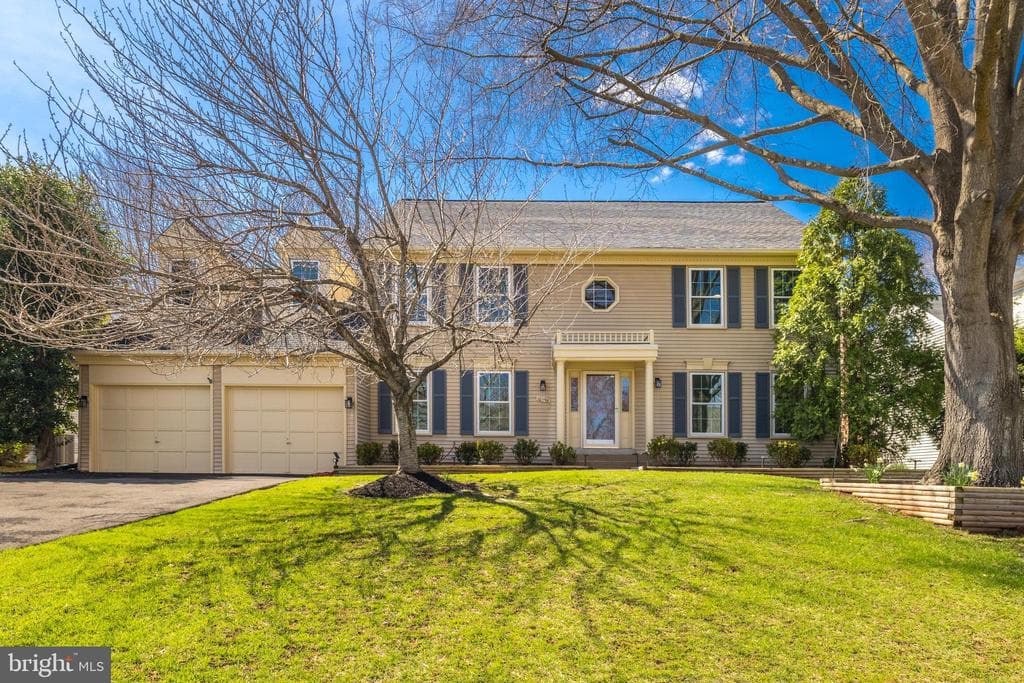 10198 Bens Way photo 1