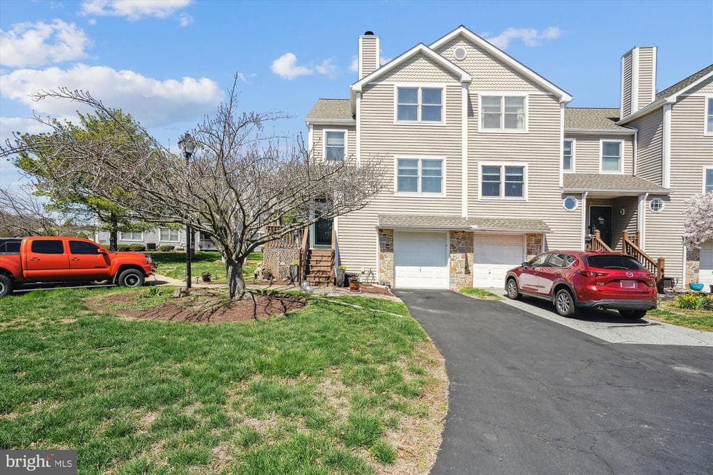 202 Ringneck Court photo 1
