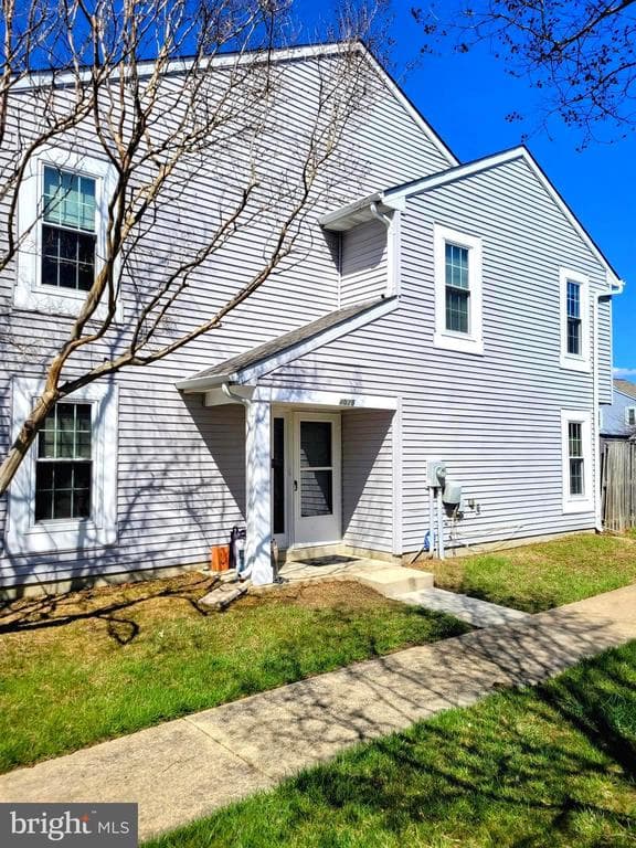 4025 Bluebird Drive photo 1