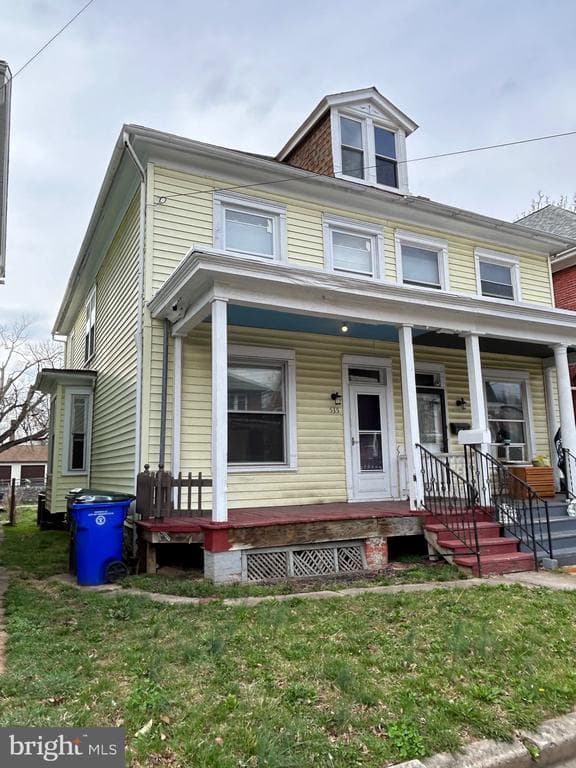 535 N Locust Street photo 1