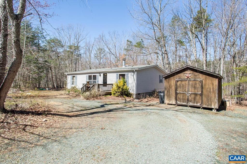 3147 Ridge Rd photo 1