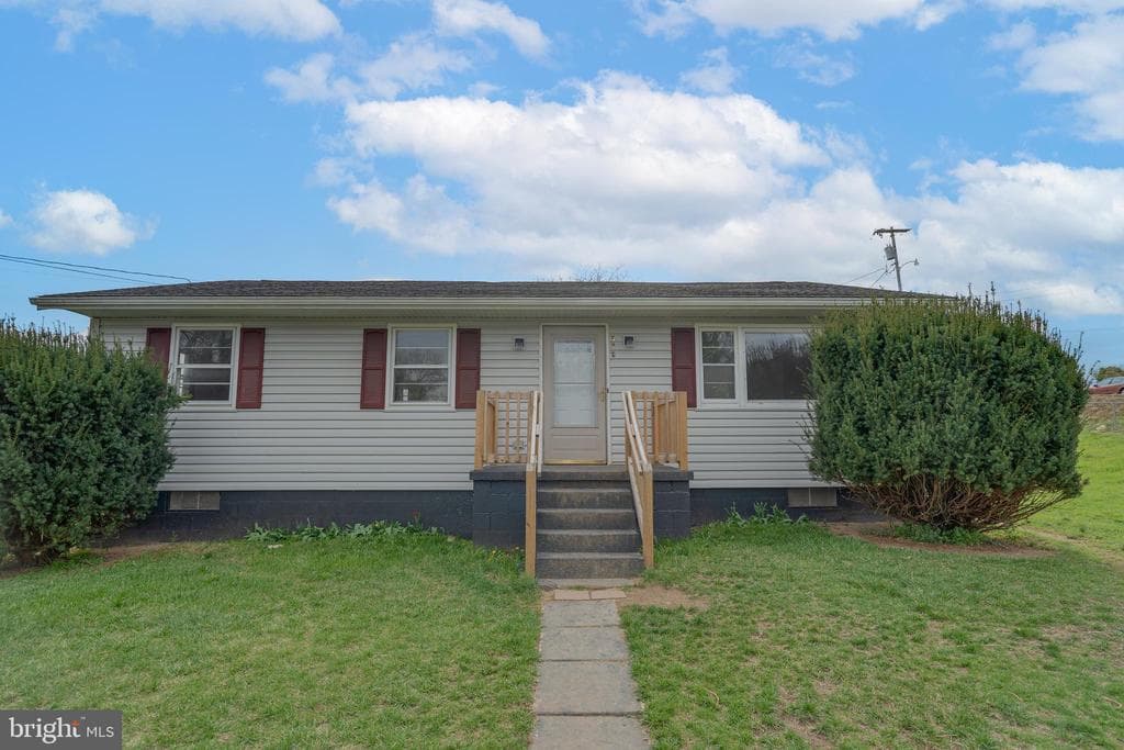 304 S Reymann Street photo 1