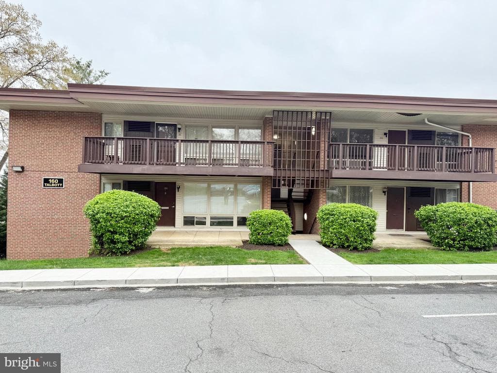 160 Talbott Street #103 photo 1