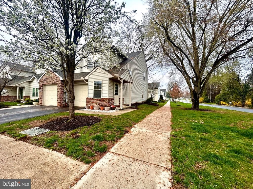 5212 Cobblestone Drive photo 1