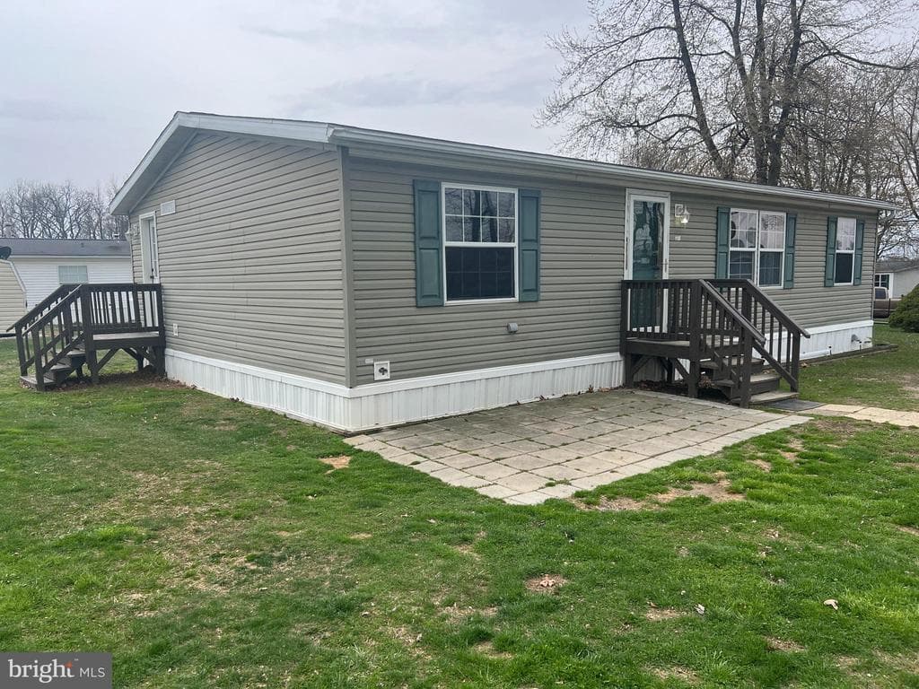 115 Dawn Street photo 1