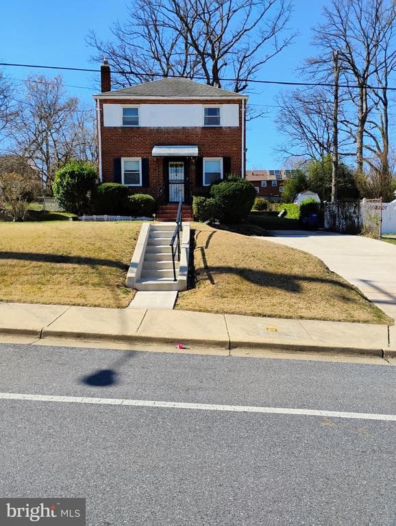 733 Chillum Road photo 1