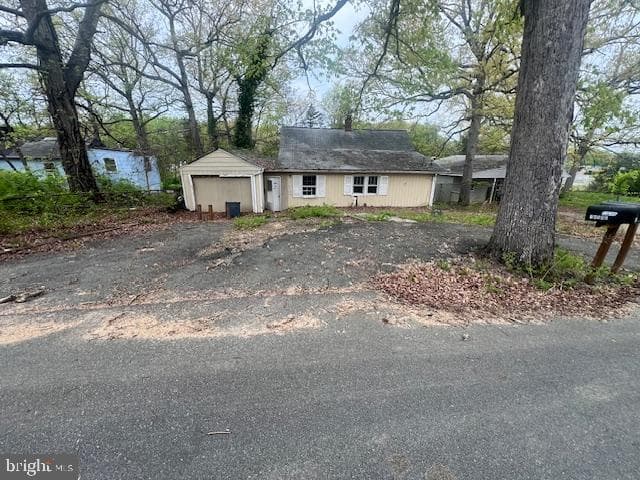 18506 Triangle Street photo 1