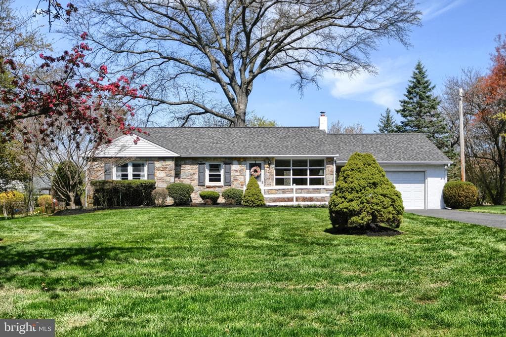 619 N Wales Road photo 1