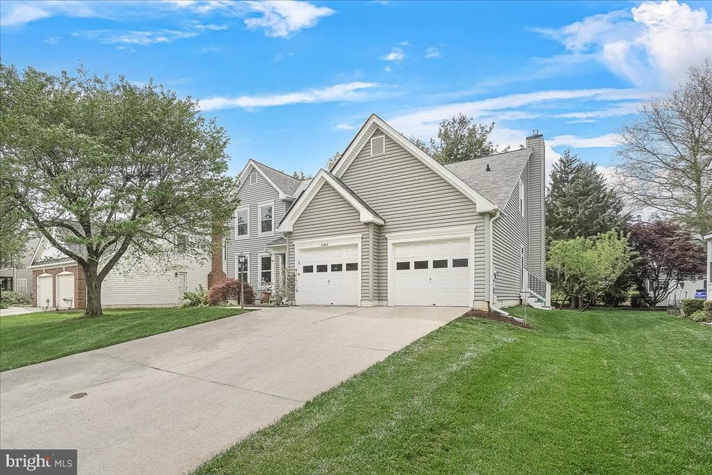 5342 Saint James Place photo 1