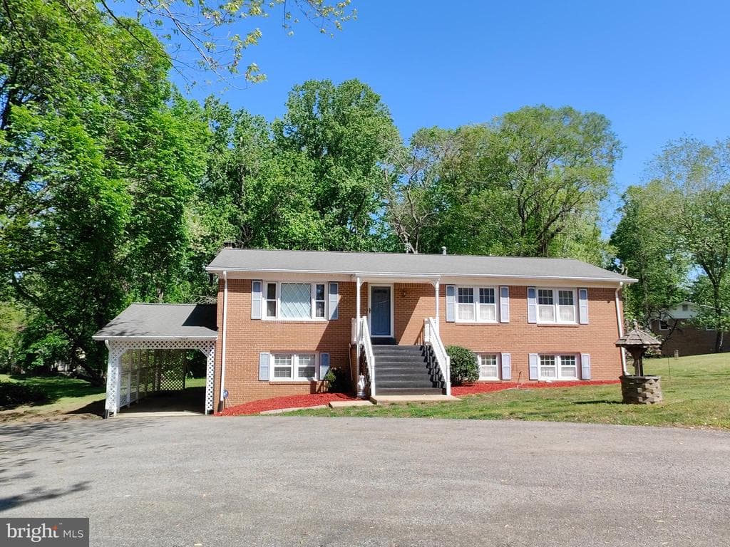 29825 Therese Circle photo 1