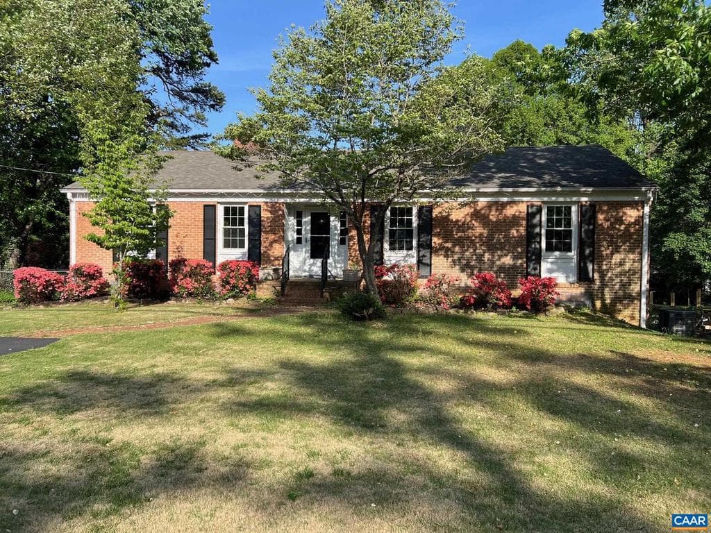 206 Georgetown Rd photo 1