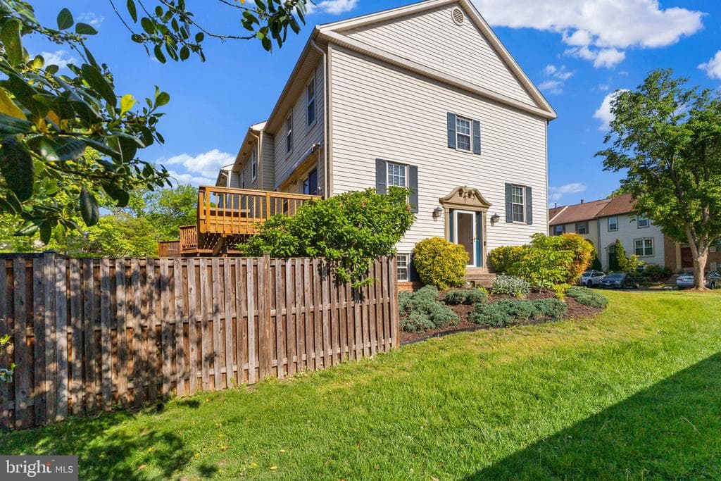 2701 Woodwalk Court photo 1