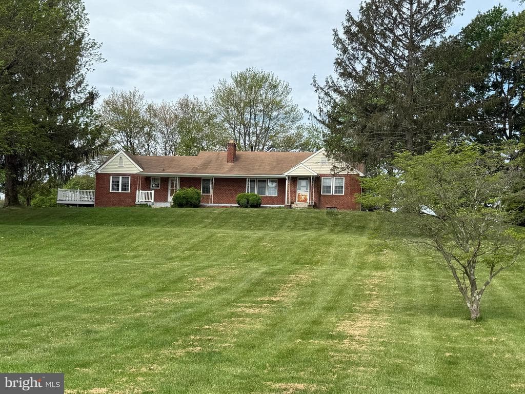 8600 Gue Road photo 1