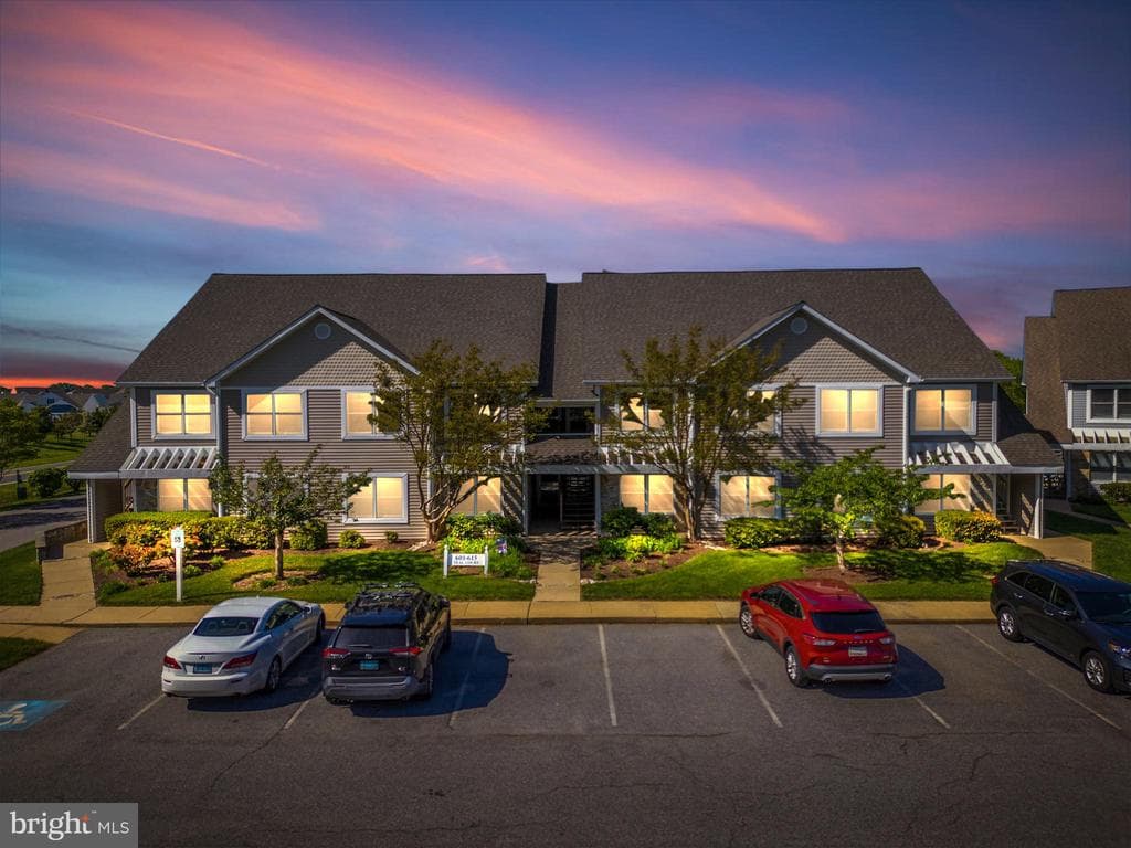 605 Teal Court photo 1