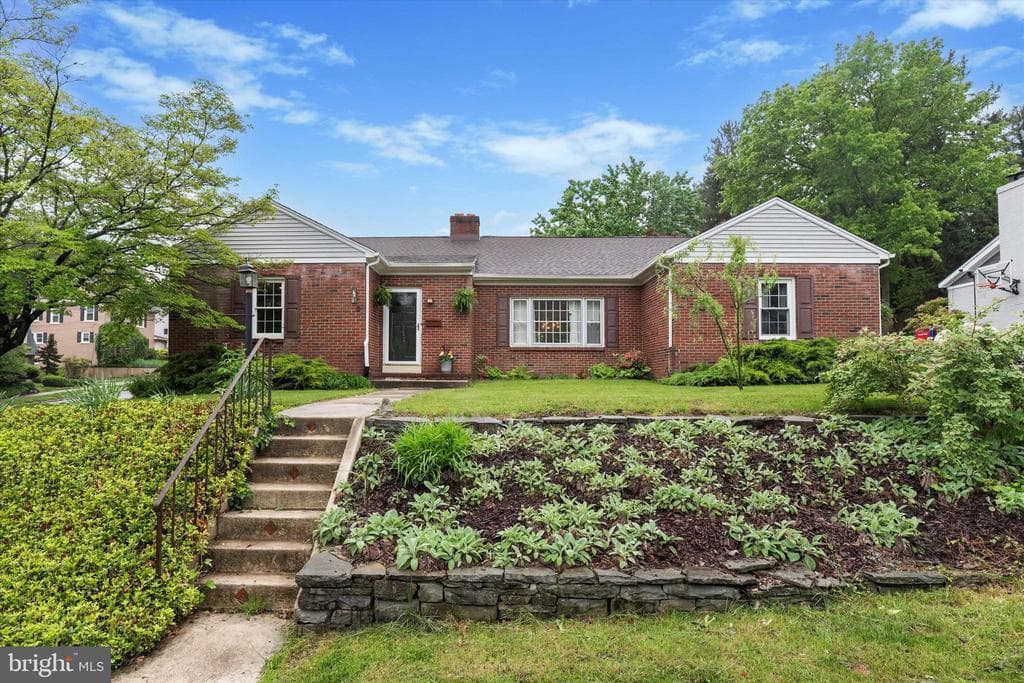 112 E Sickle Street photo 1