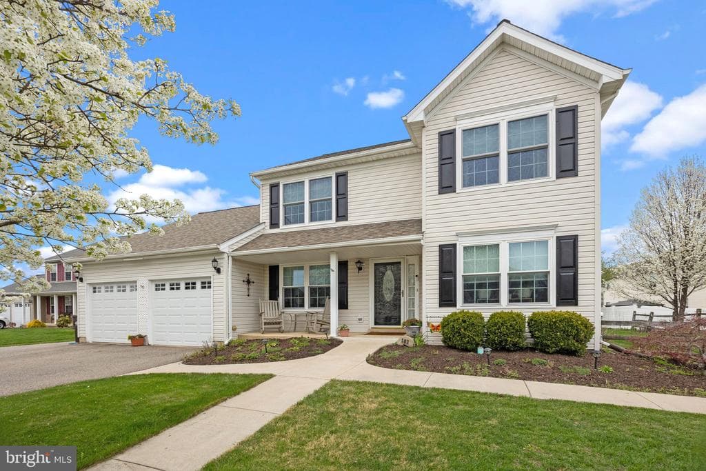 503 Starflower Street photo 1