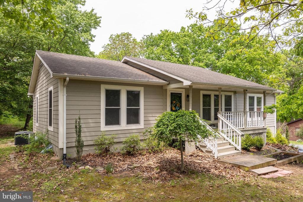 166 Lake Holiday Road photo 1