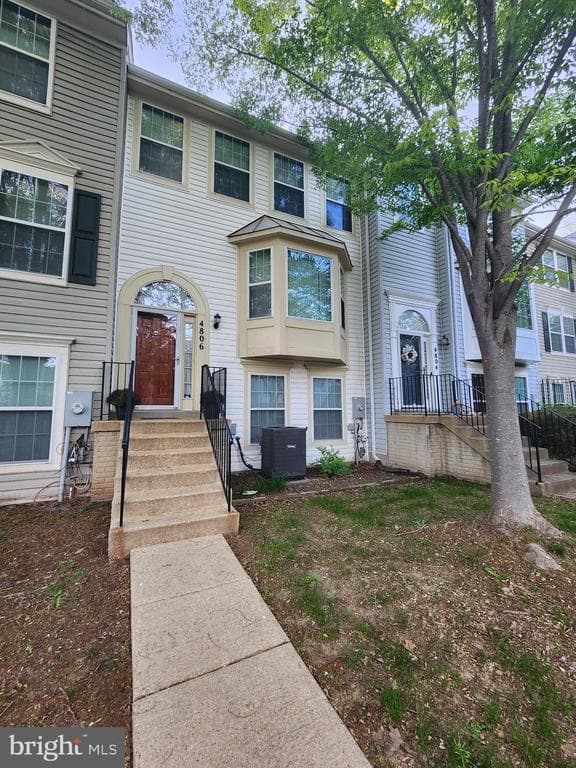 4806 Amberfield Way photo 1