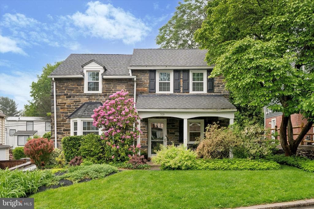 709 Harvard Road photo 1