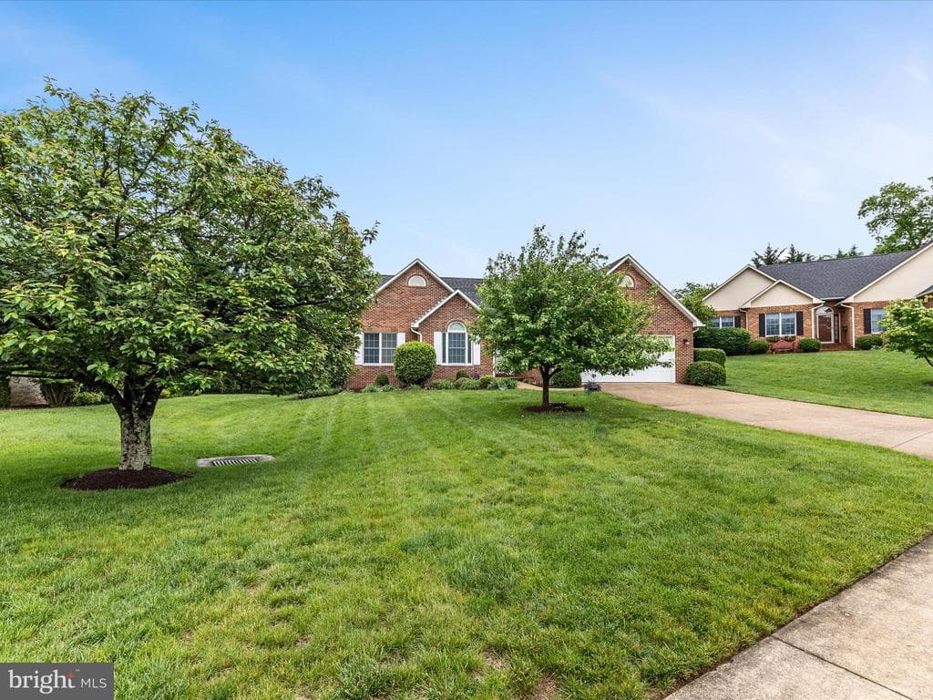 1412 Magruder Court photo 1