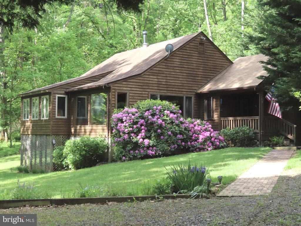 87 Woodland Lane photo 1