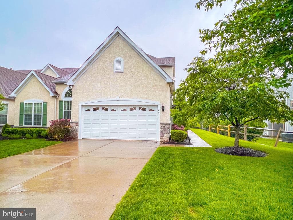 60 McConkey Drive photo 1